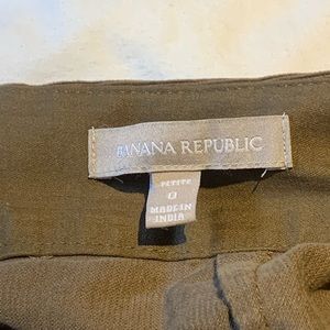 Corduroy green mini skirt with buttons